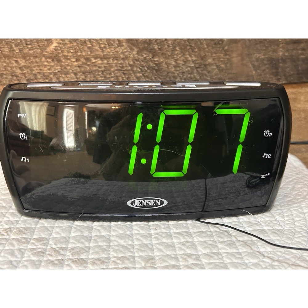 Jensen JCR-208A AM FM AUX Dual Alarm Clock Radio Green LED Digital Display Black